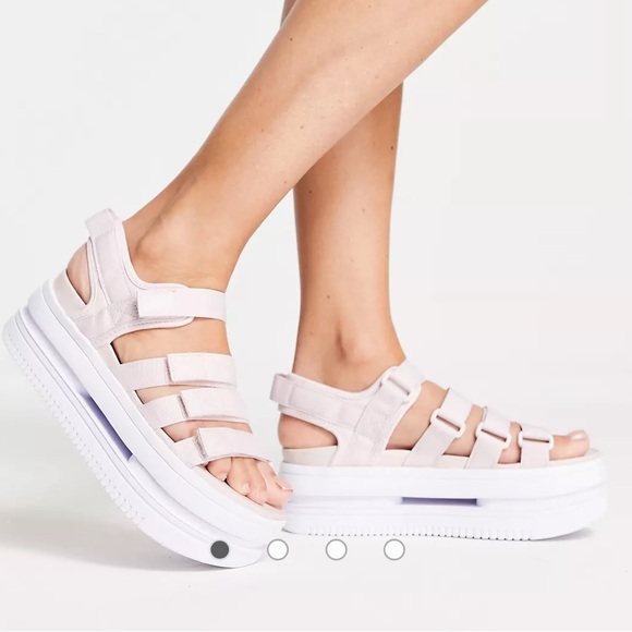 NWOB (WMNS) Nike Icon Classic
Sports White Sandals DH0223-100 - Picture 8 of 16